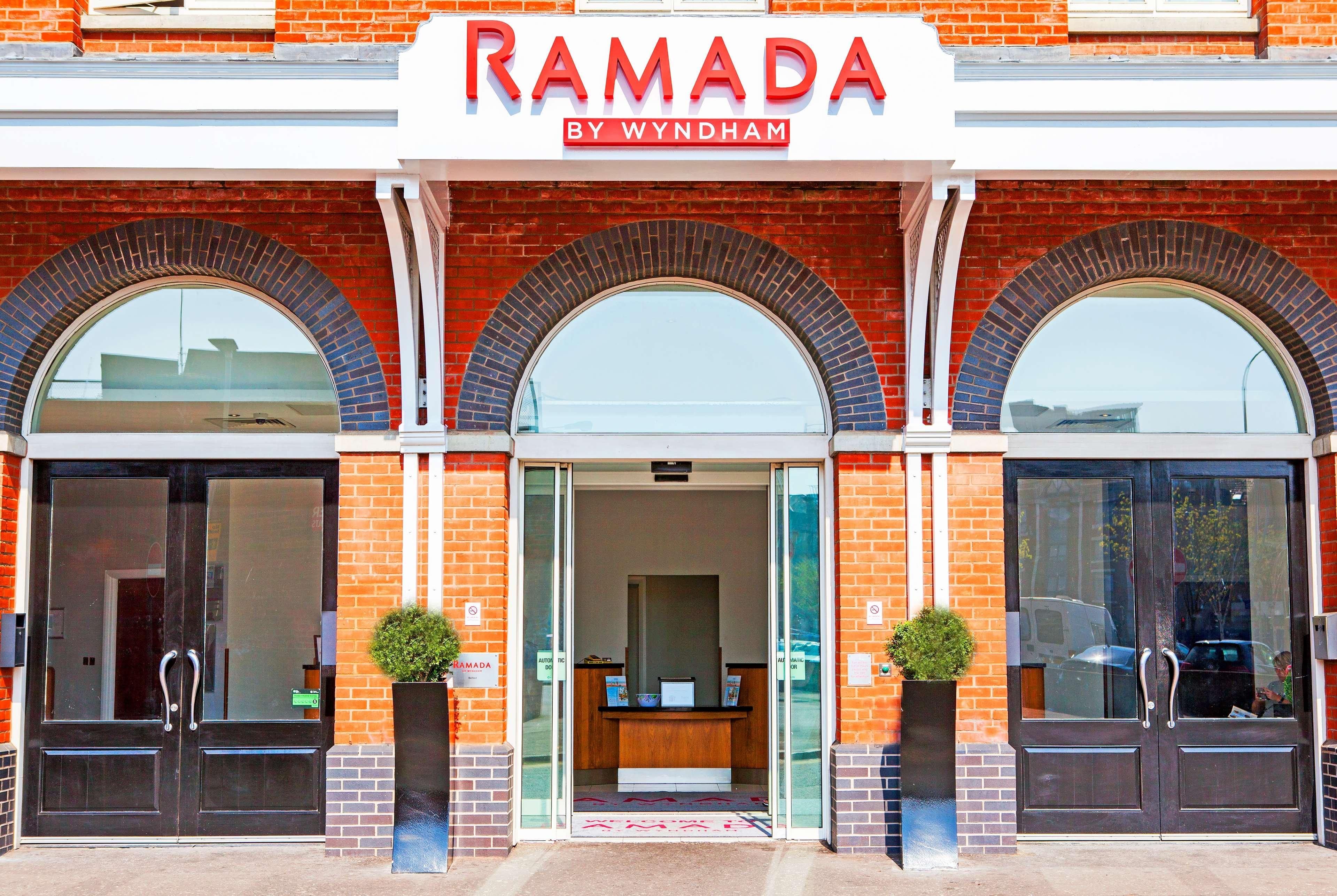 Ramada By Wyndham Belfast Hotell Eksteriør bilde